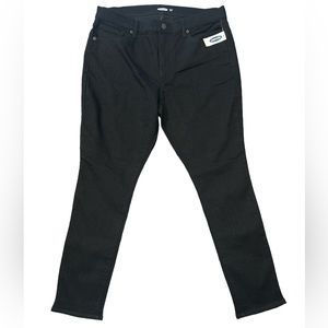 Old Navy Women’s Curvy Skinny Black Jeans - Size 12 Short